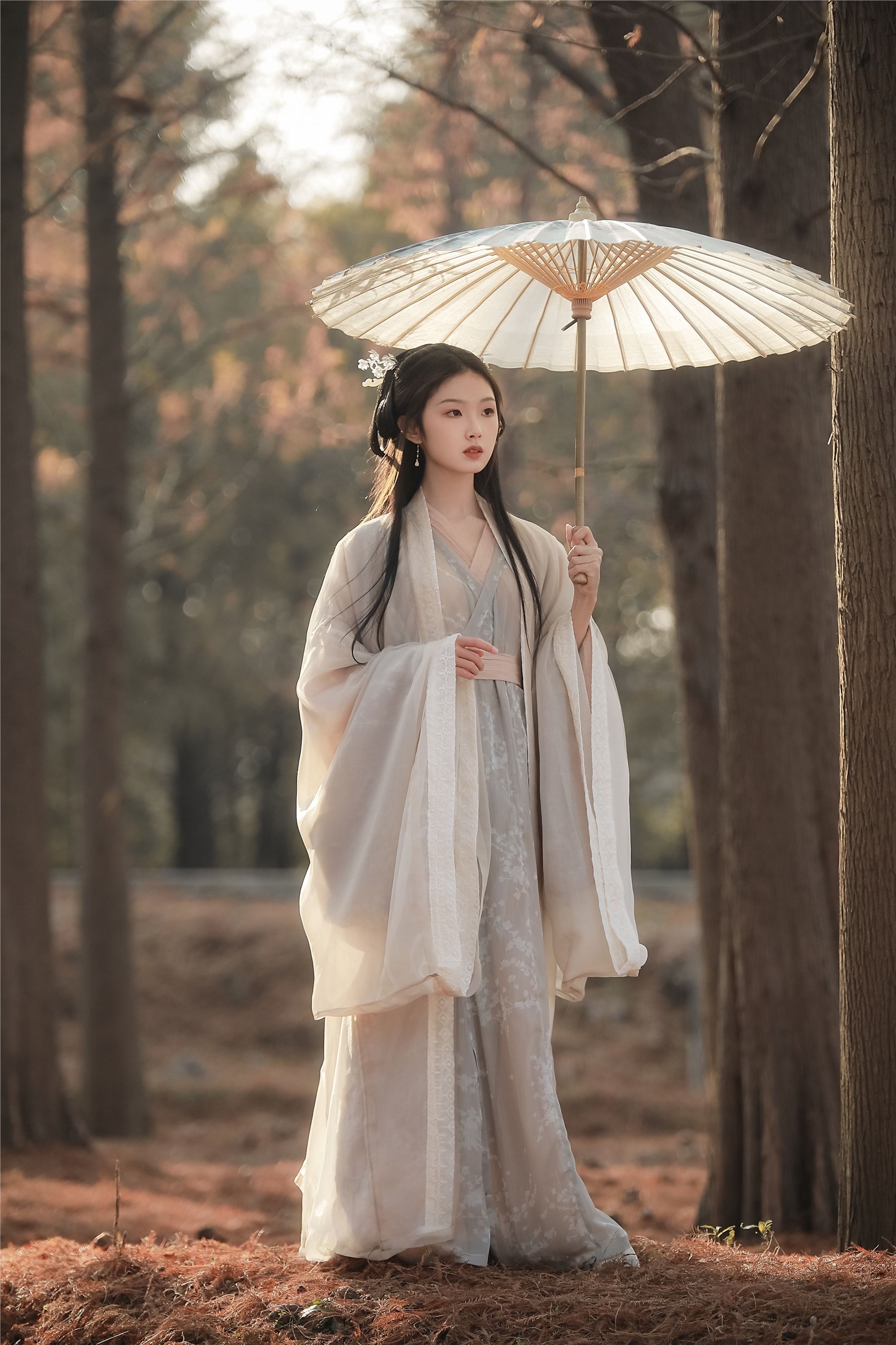 YITUYU艺图语 2025.01.28 叹秋 溱溱